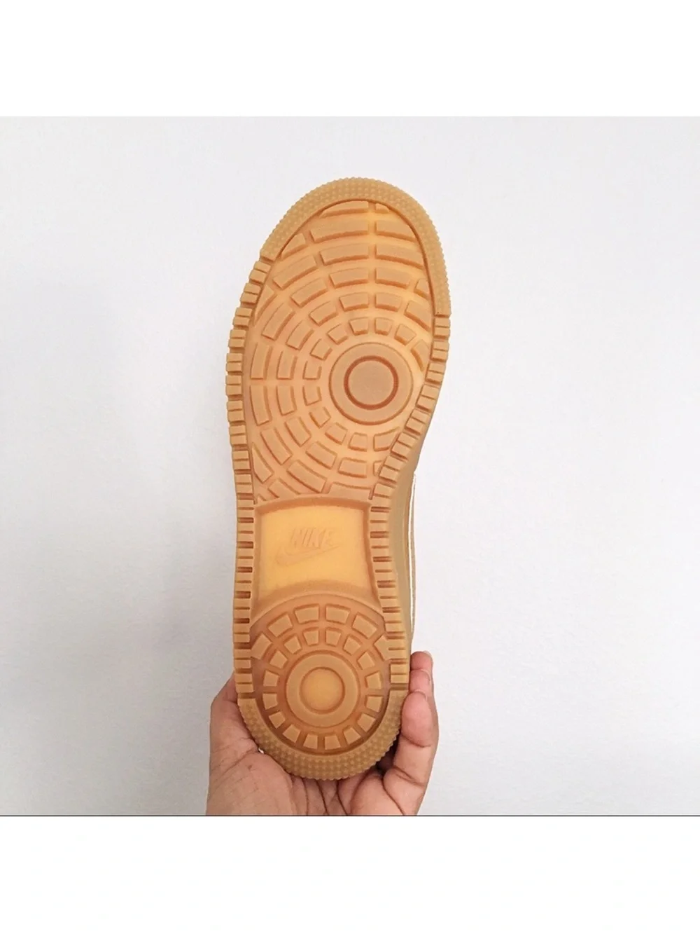 Nike Court Borough Mid Winter Wheat Sneakers